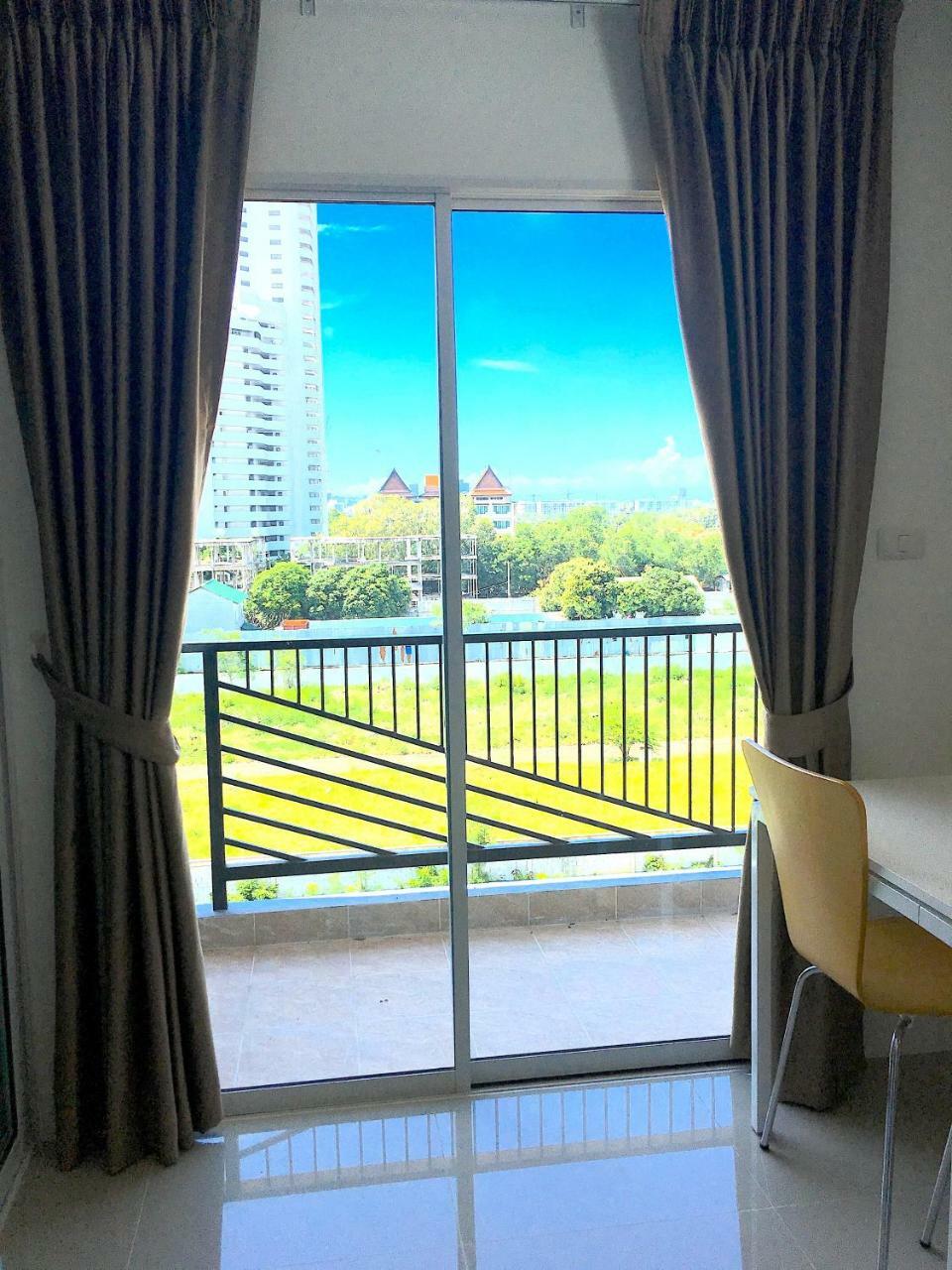 Jomtien Residence Luaran gambar